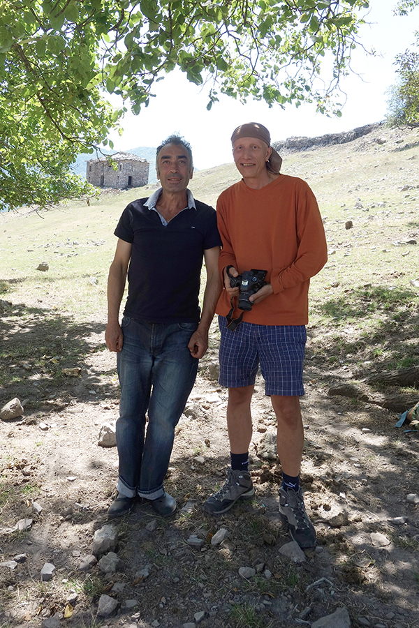 Аз и Тунджер.