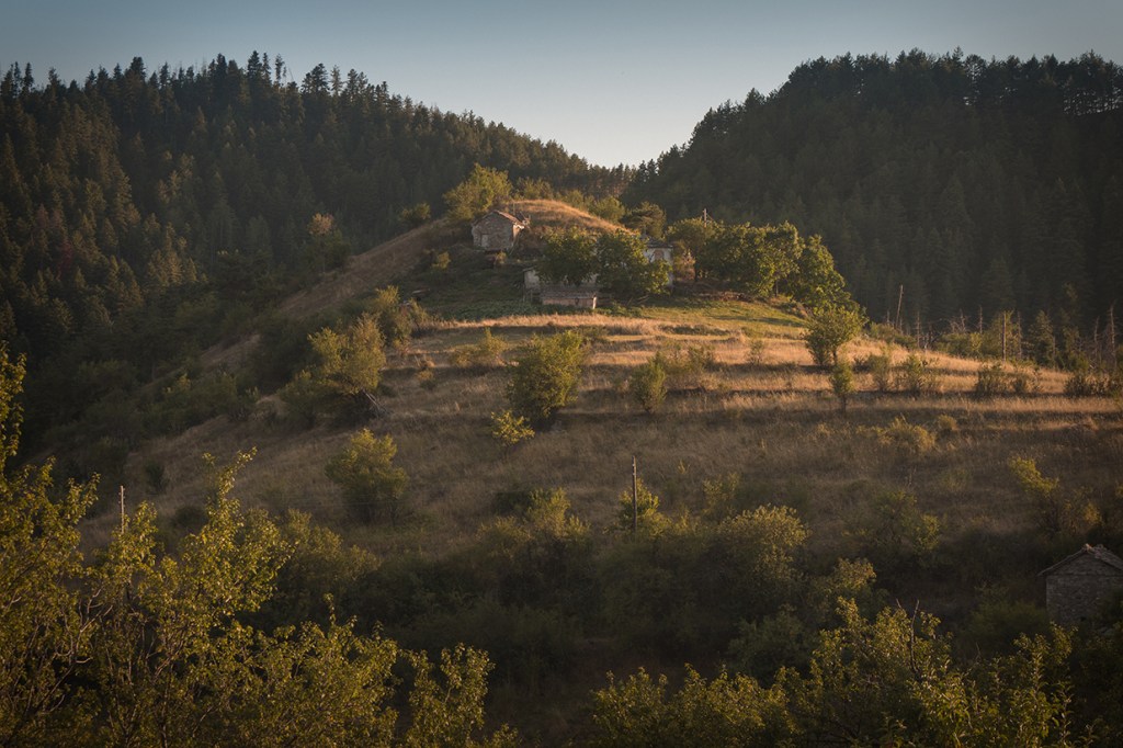 Село Три могили.